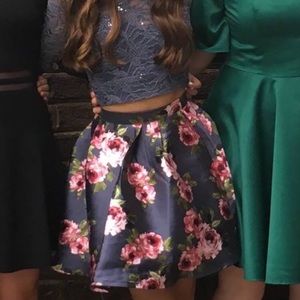 Two piece homecoming dress ❤️